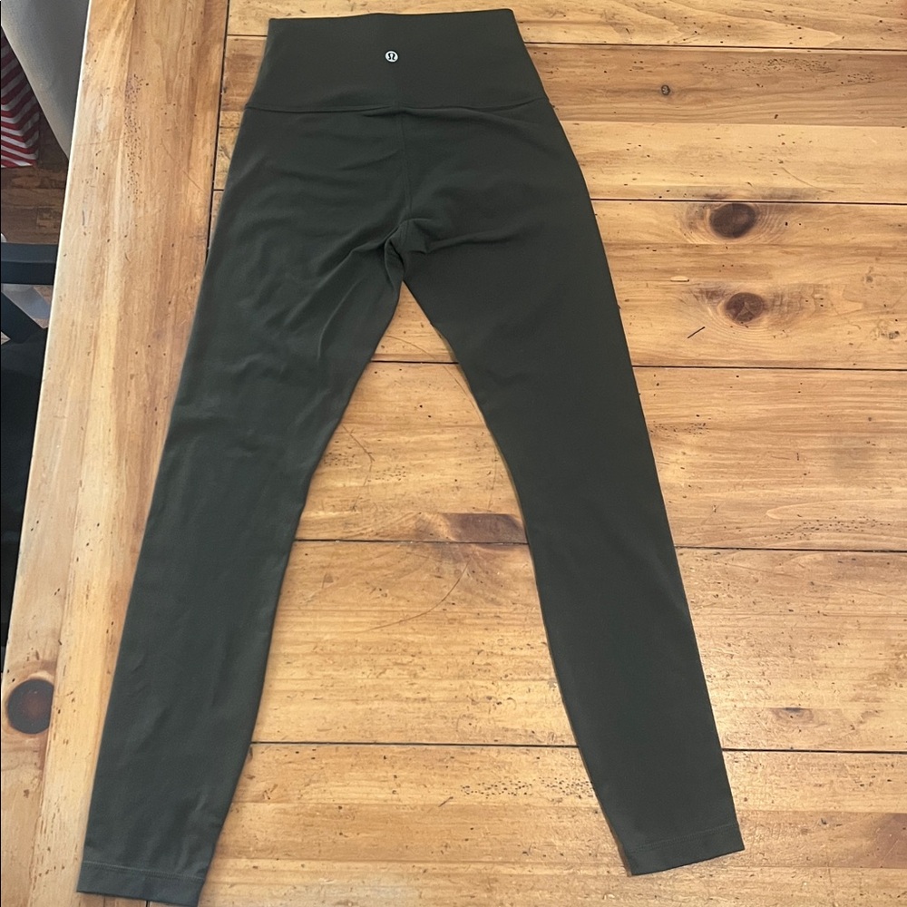 Lululemon Align super-high rise size 4 - Picture 3 of 13